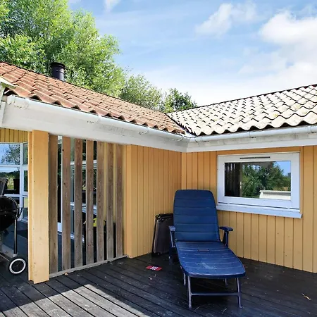 Holiday home 6 Person In Humble-by Traum Humble