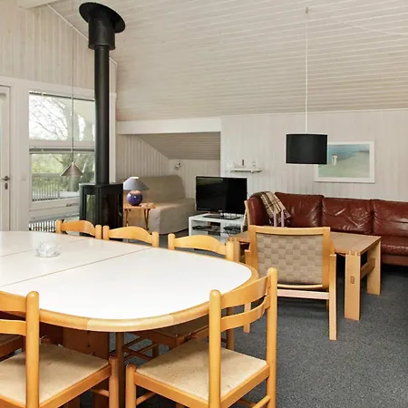 6 Person In Humble-by Traum Holiday home Humble
